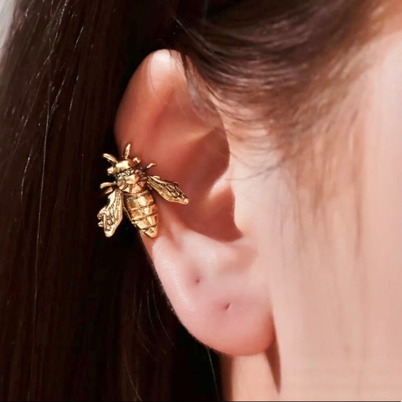 “Busy Bee” Minimalist Cute Boho/Indie Ear Cuff - Picture 5 of 5